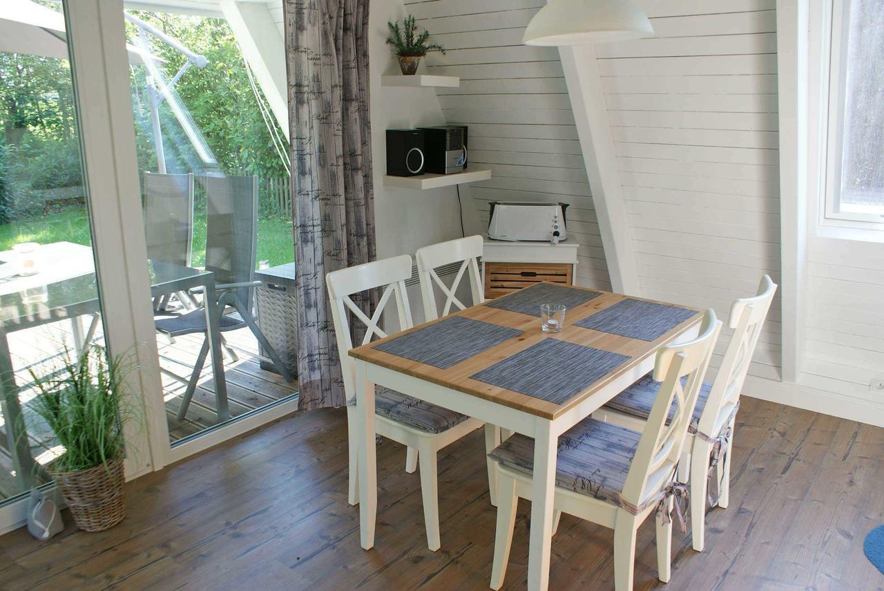 Villa Zeltdachhaus Mit Moderner Ausstattung à Damp Extérieur photo